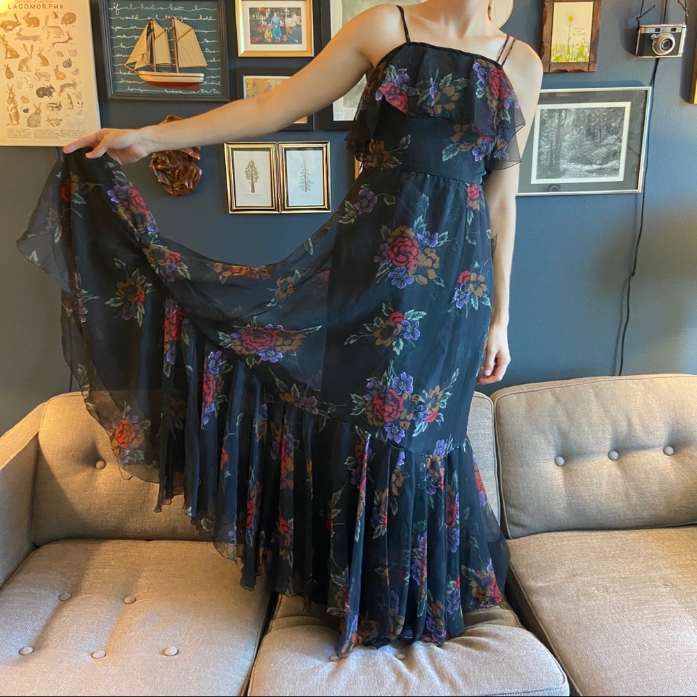 Vintage 🌺 Floral 🌹 Maxi Gown